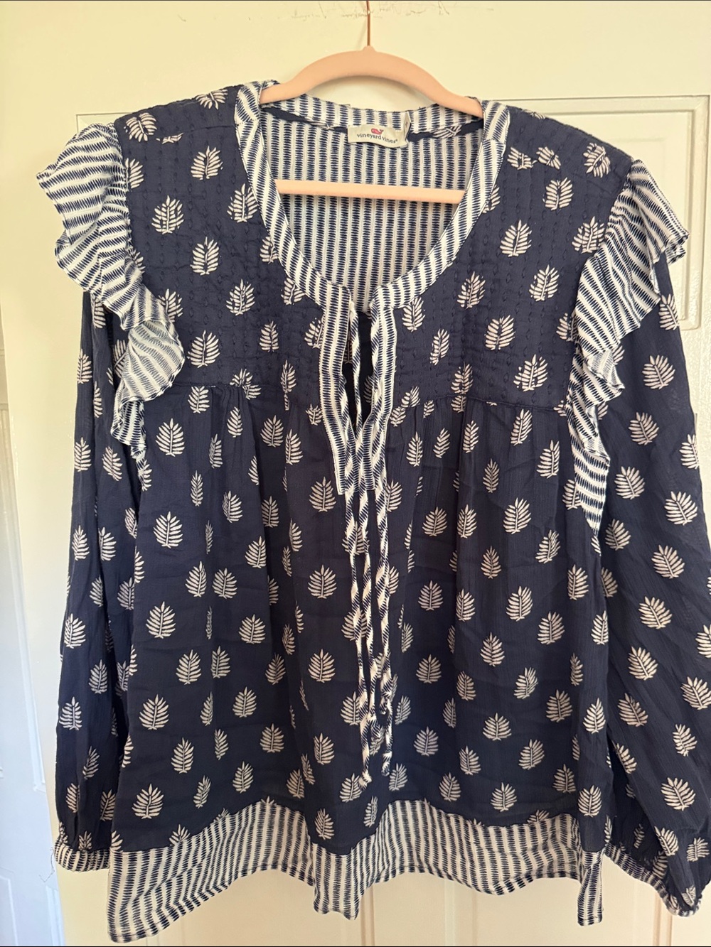 Vineyard Vines Navy and White Leaf-Print Peasant Tunic